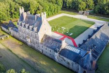 Château de Coislin à louer en famille ou entre amis