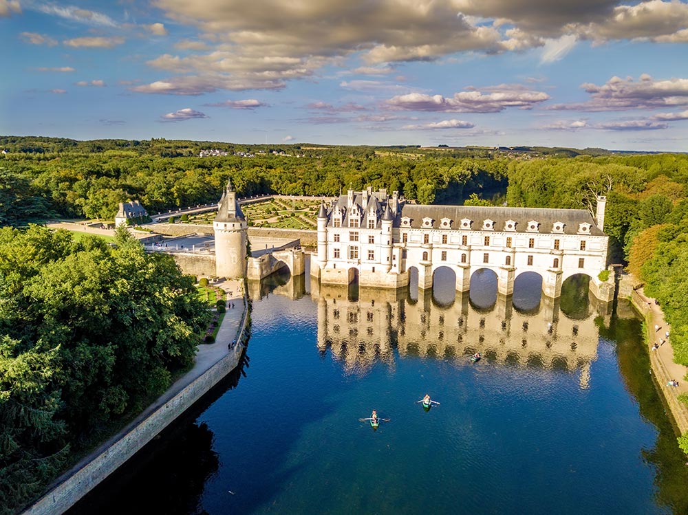 Chenonceau Castle, a must-see just 30 minutes from Amore Castle