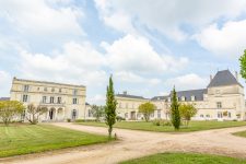 La cour d'honneur du château de Bellay