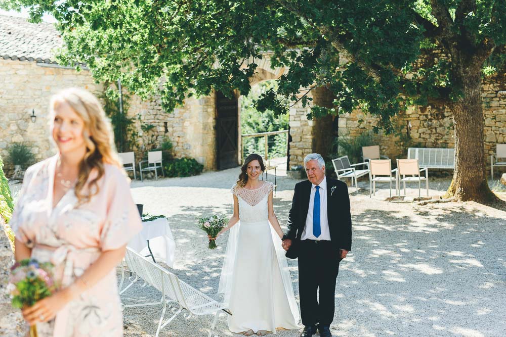 Modern Wedding Takes Centre Stage at Chateau Roussillon