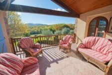 Château Rouzaud Terrasse chambre verte