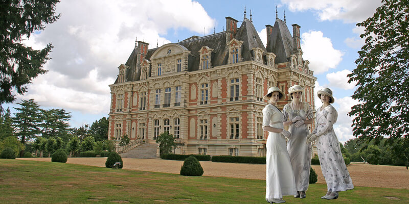 Chateau La Douve Fiche Experience avec les trois filles de Downton Abbey