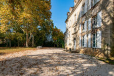 The main facade of Château du Trioulou