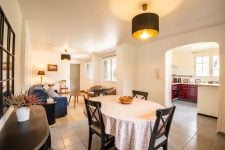 Cottage - Dining room and living room