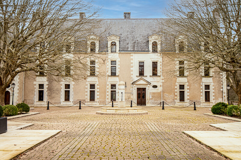 Château de La Ménaudière - au printemps