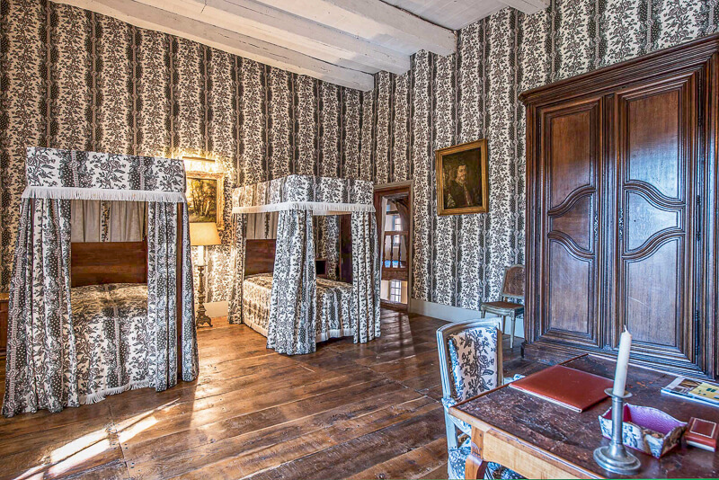 Chambre à coucher au deuxième étage du Château d'Esplas.