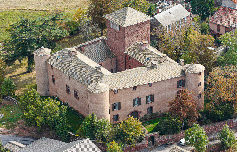 Chateau d'Esplas, history of a medieval fortress in Aveyron, near Albi