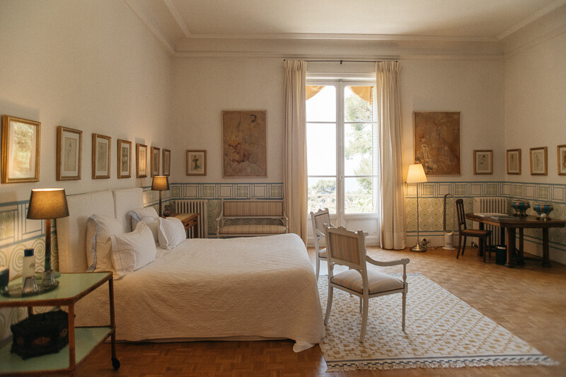 Bedroom in the château de Rocabella
