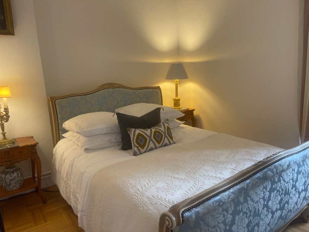 Château de Feuguerolles à louer à 1h20 de Paris pour séjour en famille, week-end et anniversaire