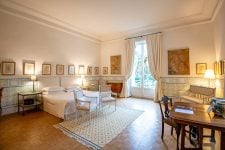 Bedroom in the château de Rocabella