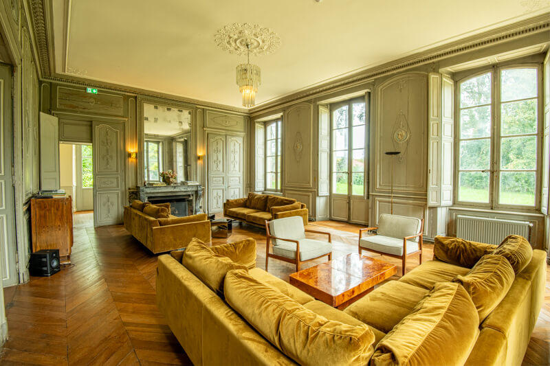 Les quatre salons
