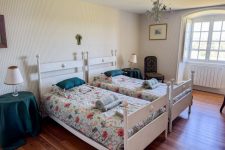 Chambre du château de Collanges -  louer un château pour une cousinade en Bourgogne