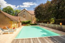 Piscine du château de Collanges - château à louer dans le Charolais pour week-end en groupe