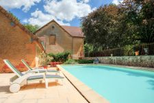 Piscine du château de Collanges - ocation de grande maison familiale dans le sud de la Bourgogne