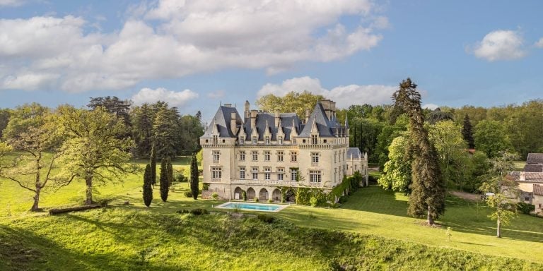 Vue Château de Pitray